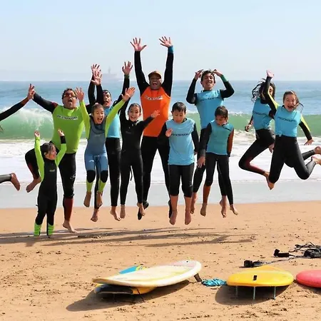 & Surfcamp 55 * Ericeira