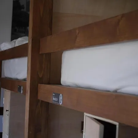 Хостел & Surfcamp 55 *