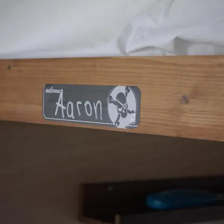 & Surfcamp 55 * Эрисейра