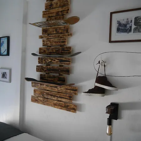 & Surfcamp 55 Эрисейра