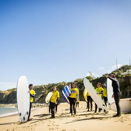 & Surfcamp 55 * אריסרייה