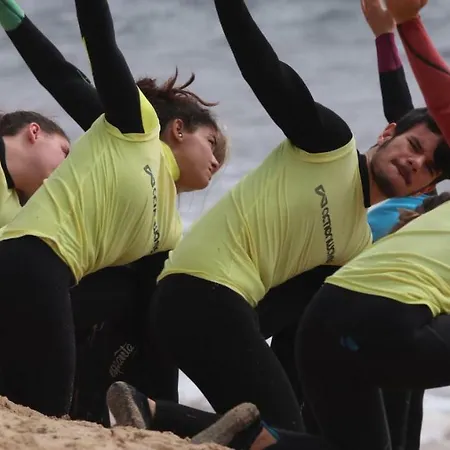 אכסניה & Surfcamp 55