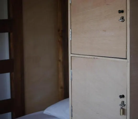 Hostel&surfcamp 55 Hostel Ericeira