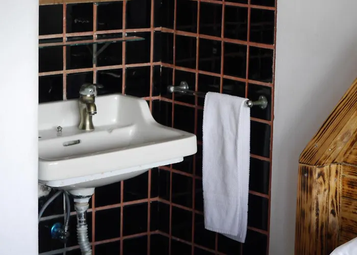 & Surfcamp 55 * Ericeira