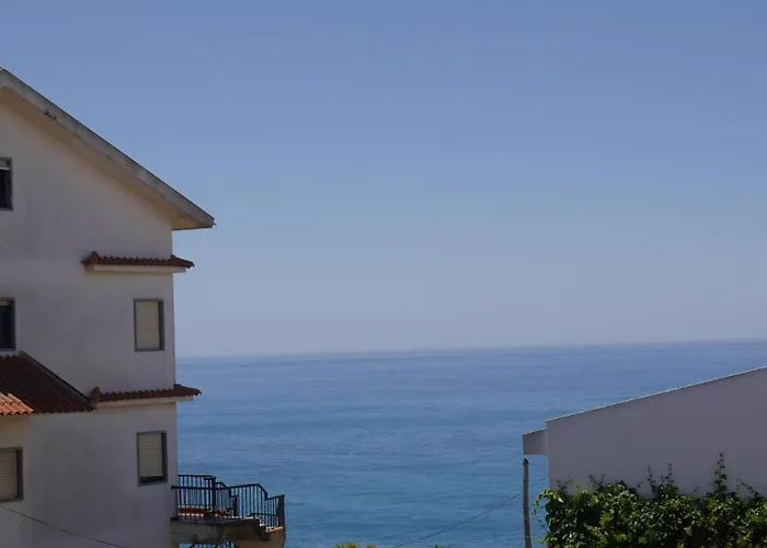 Hostel & Surfcamp 55