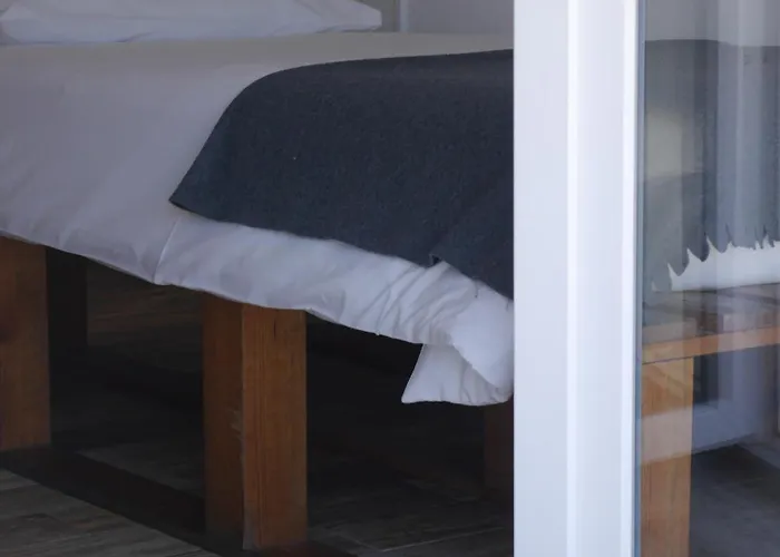 & Surfcamp 55 Hostel *