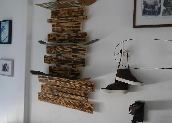 & Surfcamp 55 Ericeira