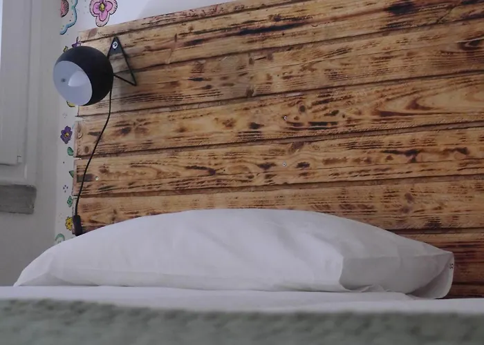 Hostel & Surfcamp 55 Ericeira