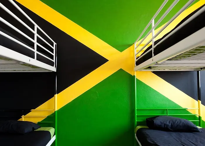 & Surfcamp 55 Hostel