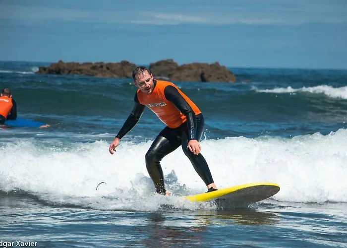 & Surfcamp 55 Hostel Ericeira